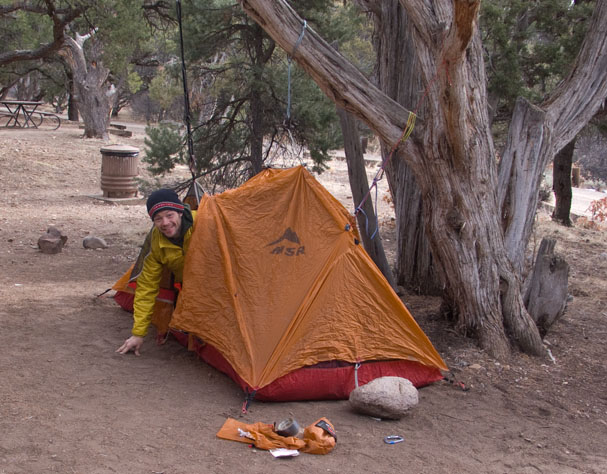 Cordes - poleless tent - P1030879